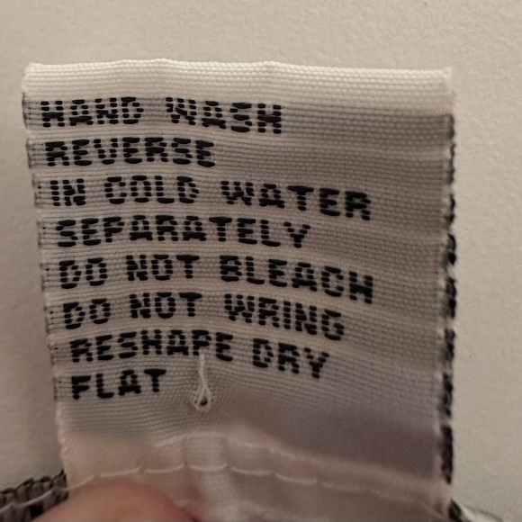 Style New York Cropped Tank Top L Green with Front Design - Picture 7 of 10